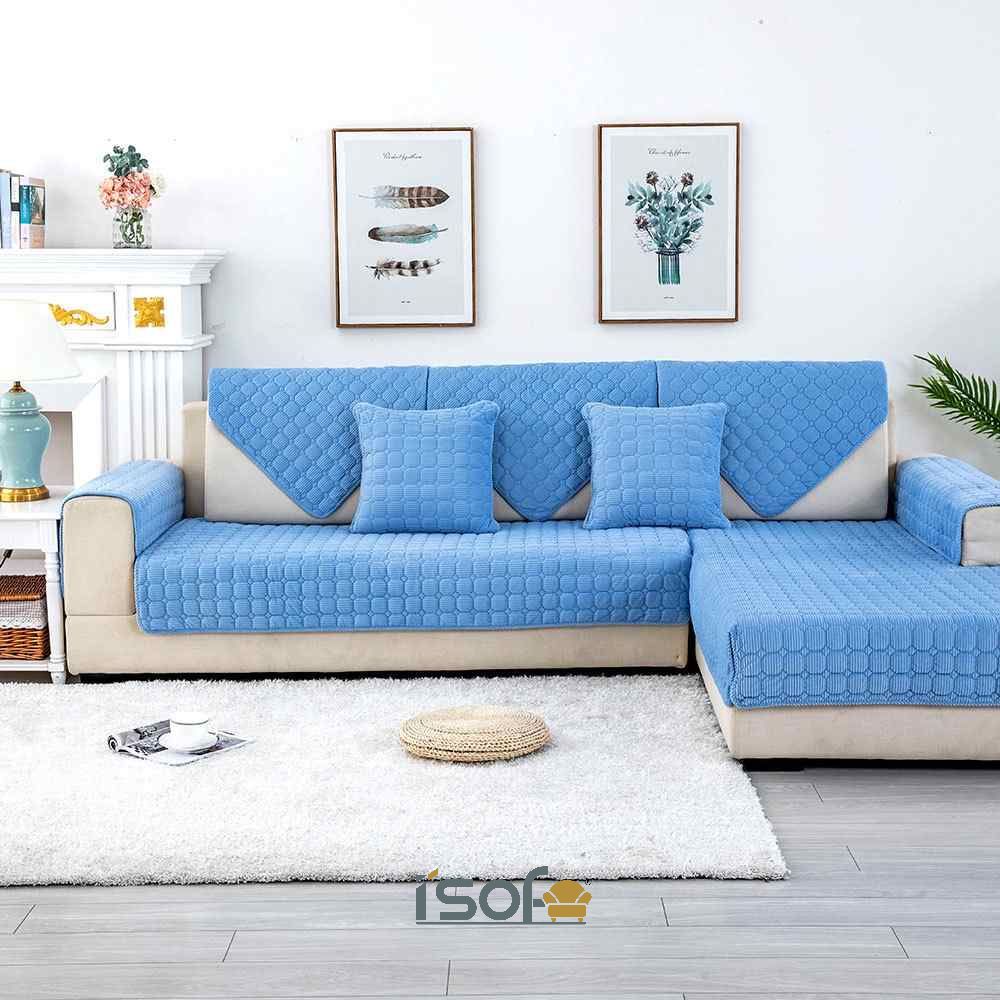 Top 5 chất liệu làm thảm lót ghế sofa rẻ - bền - đẹp I'SOFA STORE Thảm màu trắng khiến căn phòng nhẹ nhàng hơn